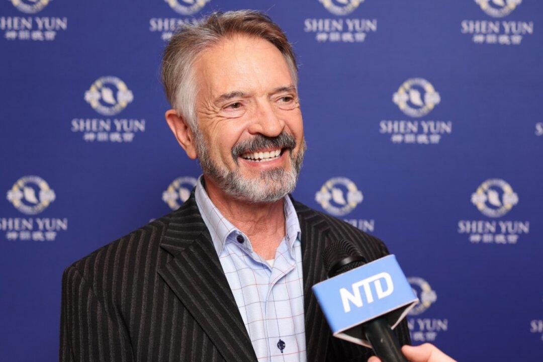 Shen Yun Opens up a New Perspective, Says Company VP