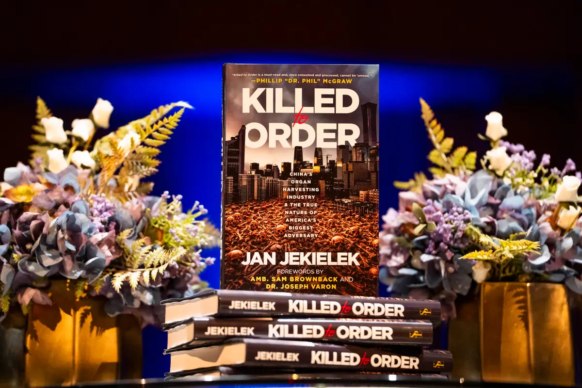 Book Exposing CCP’s Forced Organ Harvesting Hits No. 8 on NYT Bestseller List