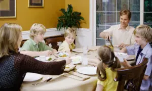 Family Dinners Protect Teens From Substance Use