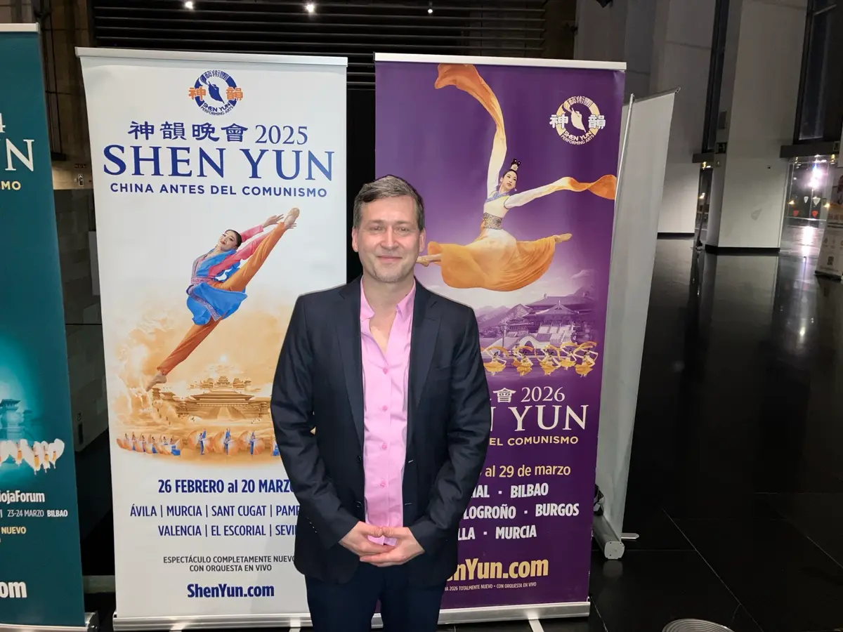 Professional Athlete and Singer: Shen Yun ‘A Work of Art’
