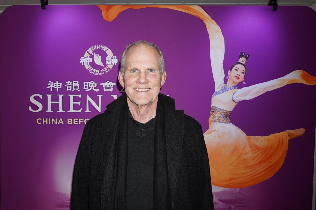 Shen Yun ‘Brings a Lot of Compassion out of Me,’ Says Theatergoer