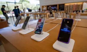 Apple Warns iPhone Users to Update Their Devices: Here’s How to Do It