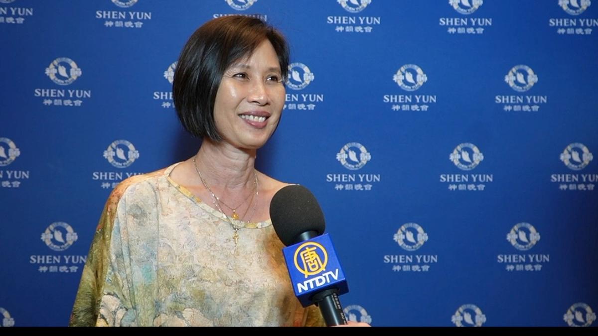 Shen Yun Helps Business Consultant Reconnect With Her Roots