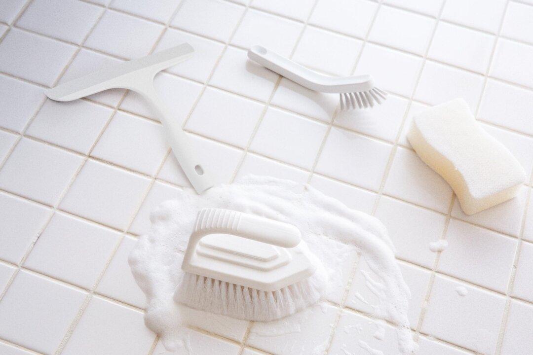 How to Prevent Bathroom Mold and Cut Kitchen Grease Naturally