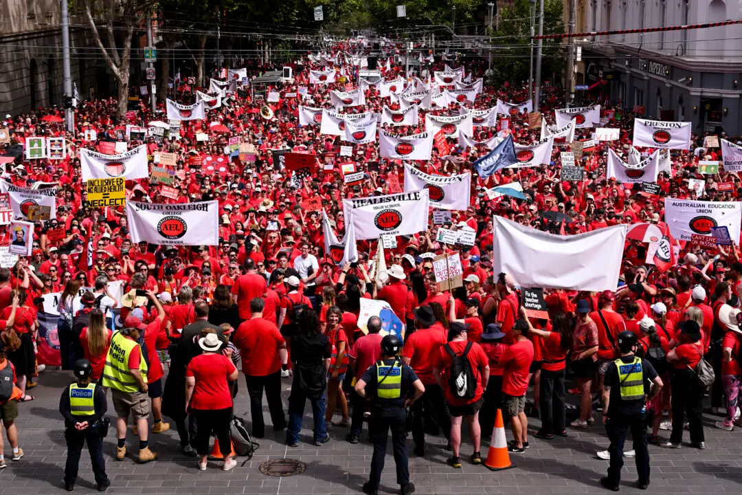 Victorian Teachers’ Union Agrees to 28–32 Percent Pay Rise