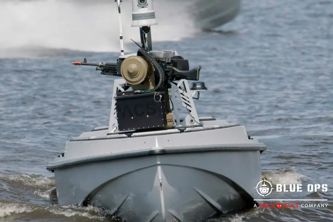 Strait of Hormuz Crisis Underscores Need for Small US Drone Boats, Industry Leaders Say