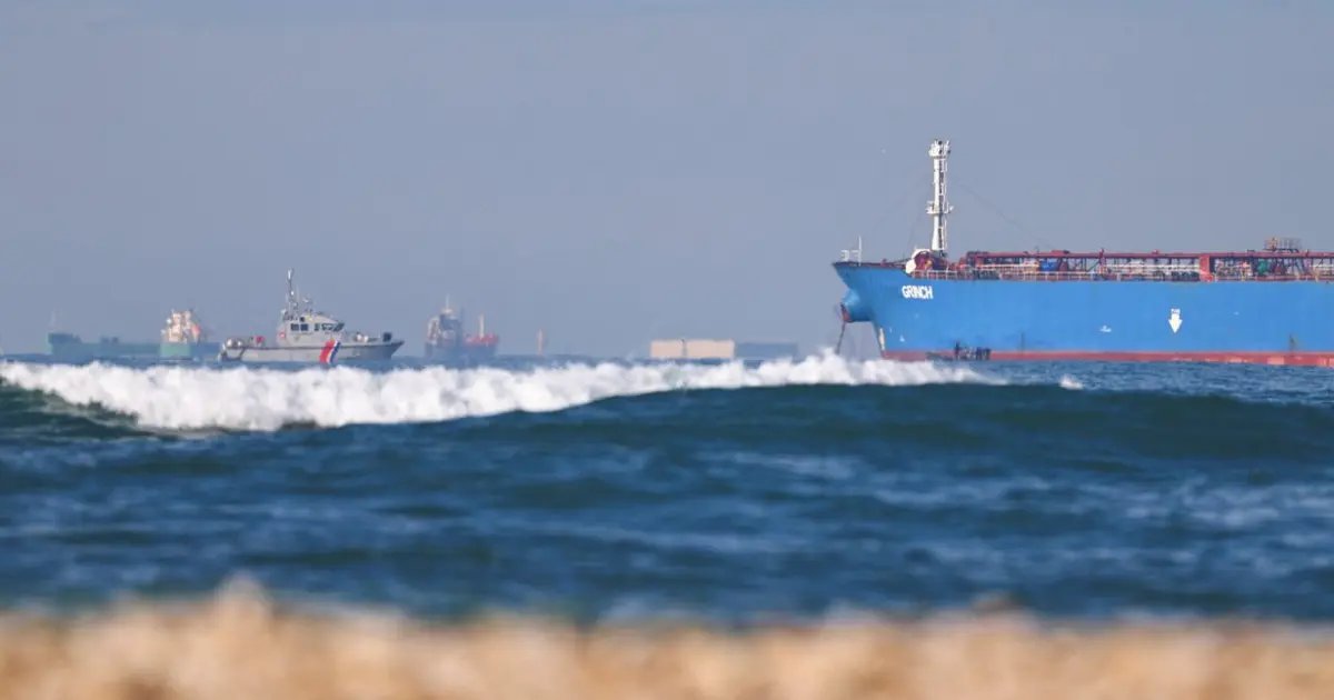 UK Gives Military Green Light to Board Russian Shadow Fleet Tankers