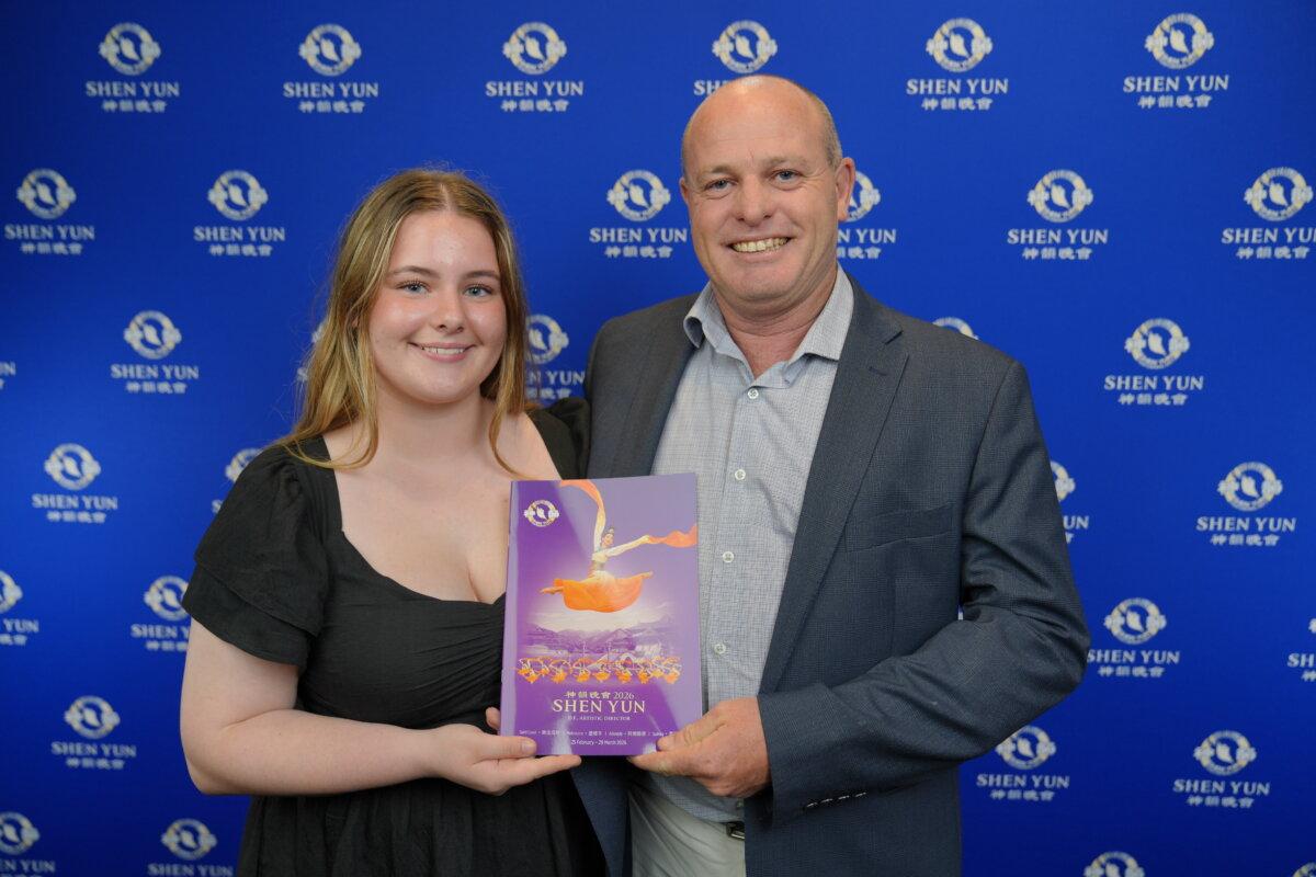 Councillor Glen Gardiner (R) at the Shen Yun Performing Arts performance at Sydney Lyric Theatre on March 24, 2026. (NTD)