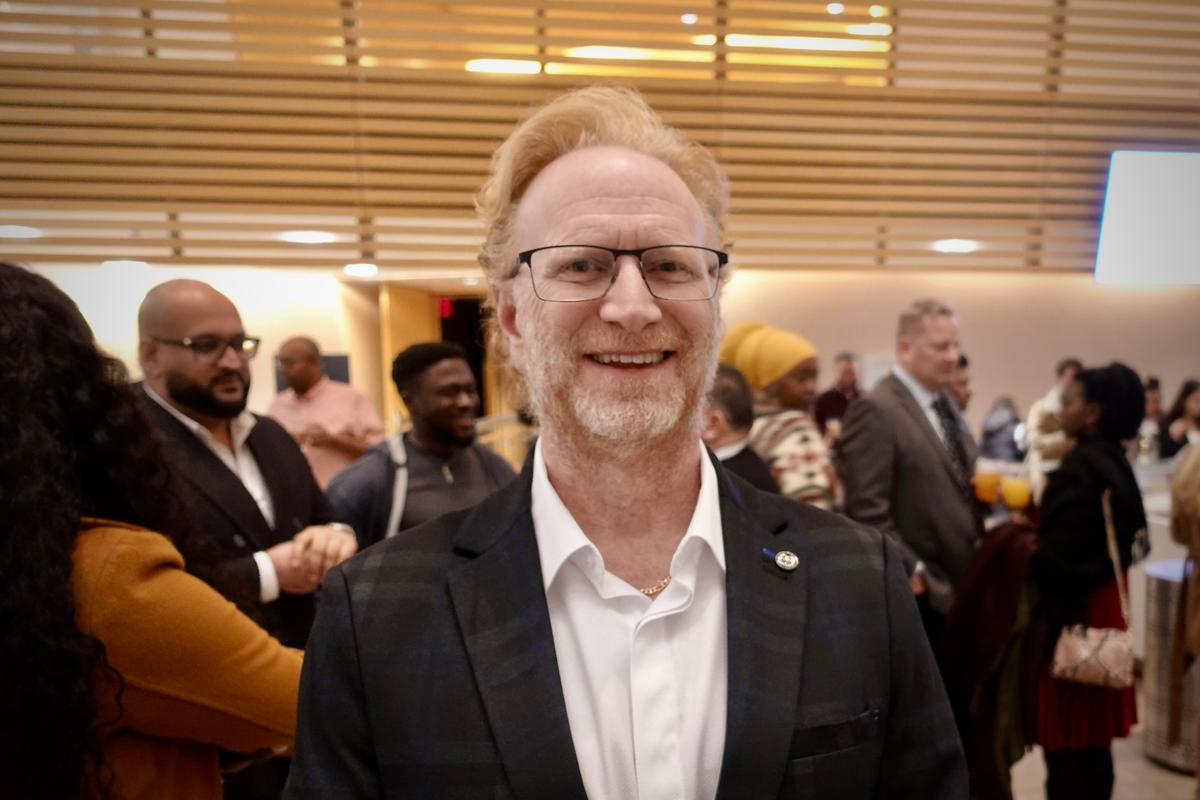 ‘Remarkably Realistic’: Patent Agent Praises Shen Yun’s High-Tech Backdrop Innovation