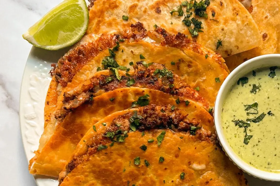 Whenever I Have Tortillas, I Make These Crispy Beef Tacos for Dinner