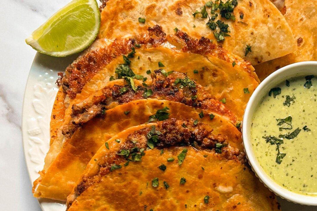 Whenever I Have Tortillas, I Make These Crispy Beef Tacos for Dinner