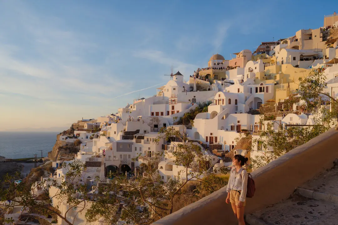 Where to Wander: How to Explore Safely While Traveling