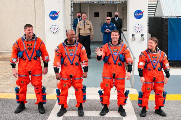 Artemis II Crew Returns to Houston After Lunar Mission