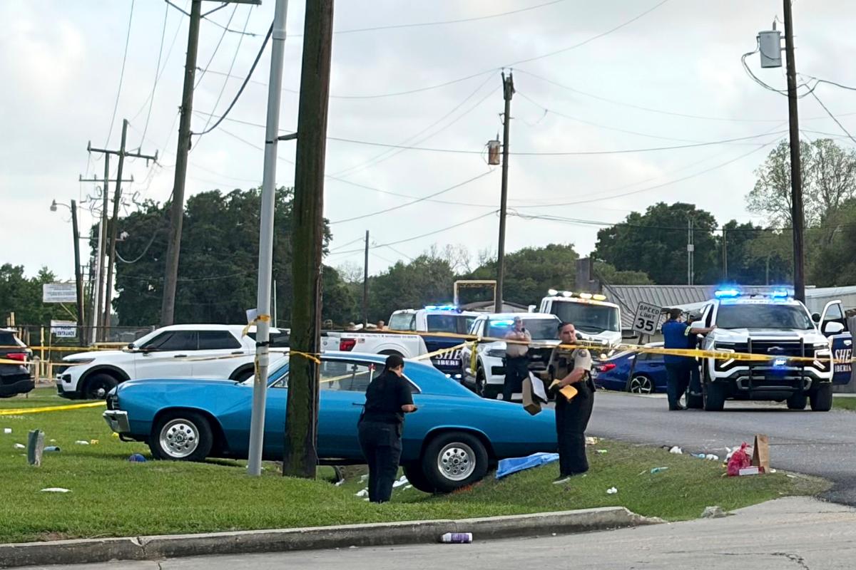 Driver Crashes Into Crowd, Injuring More Than a Dozen at Louisiana Community Event