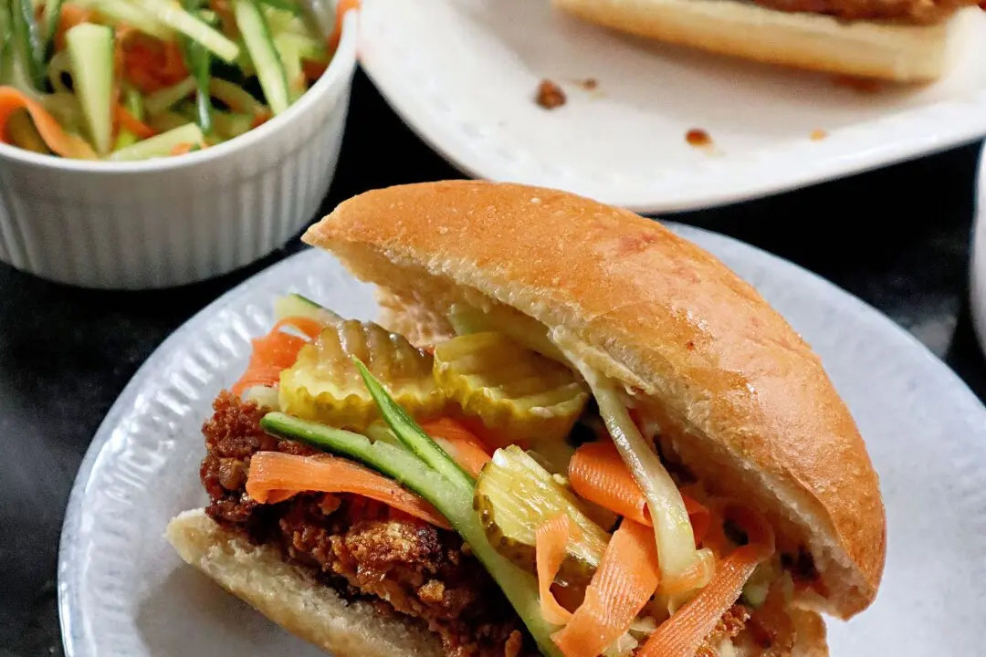 Break Out the Air Fryer for a Chicken Sandwich With a Soy and Garlic Glaze