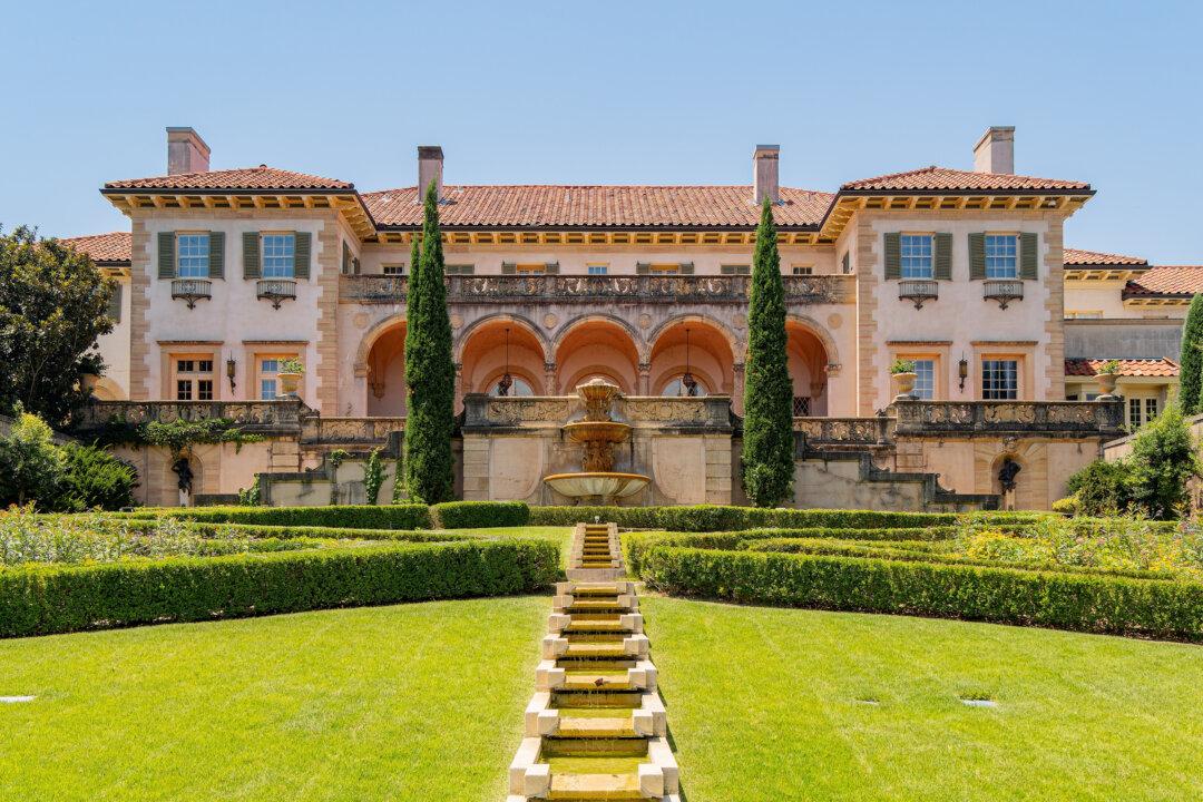 Philbrook: Italianate Style-Villa