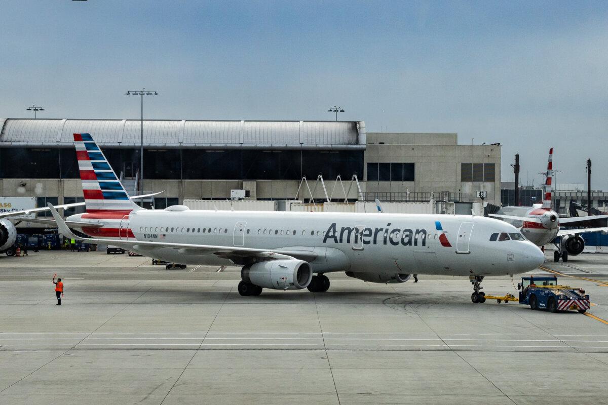 An American Airlines jet taxis to the runway of Los Angeles International Airport on April 6, 2026. (John Fredricks/The Epoch Times)