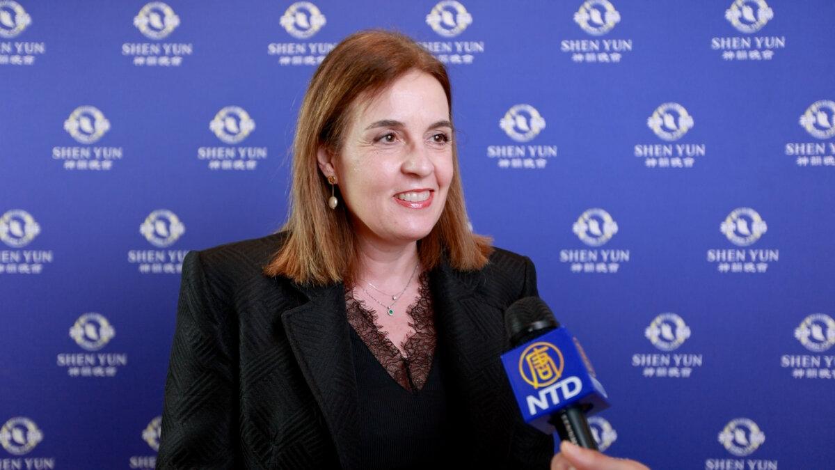 Luz Marina Lorenzo at the Shen Yun Performing Arts performance at Auditorio Víctor Villegas on March 28, 2026. (NTD)