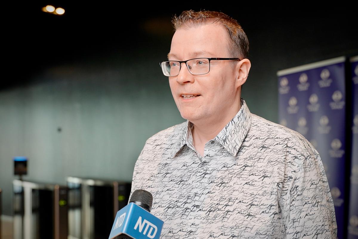 Former Danish Lawmaker Applauds Shen Yun, Criticizes Beijing Pressure