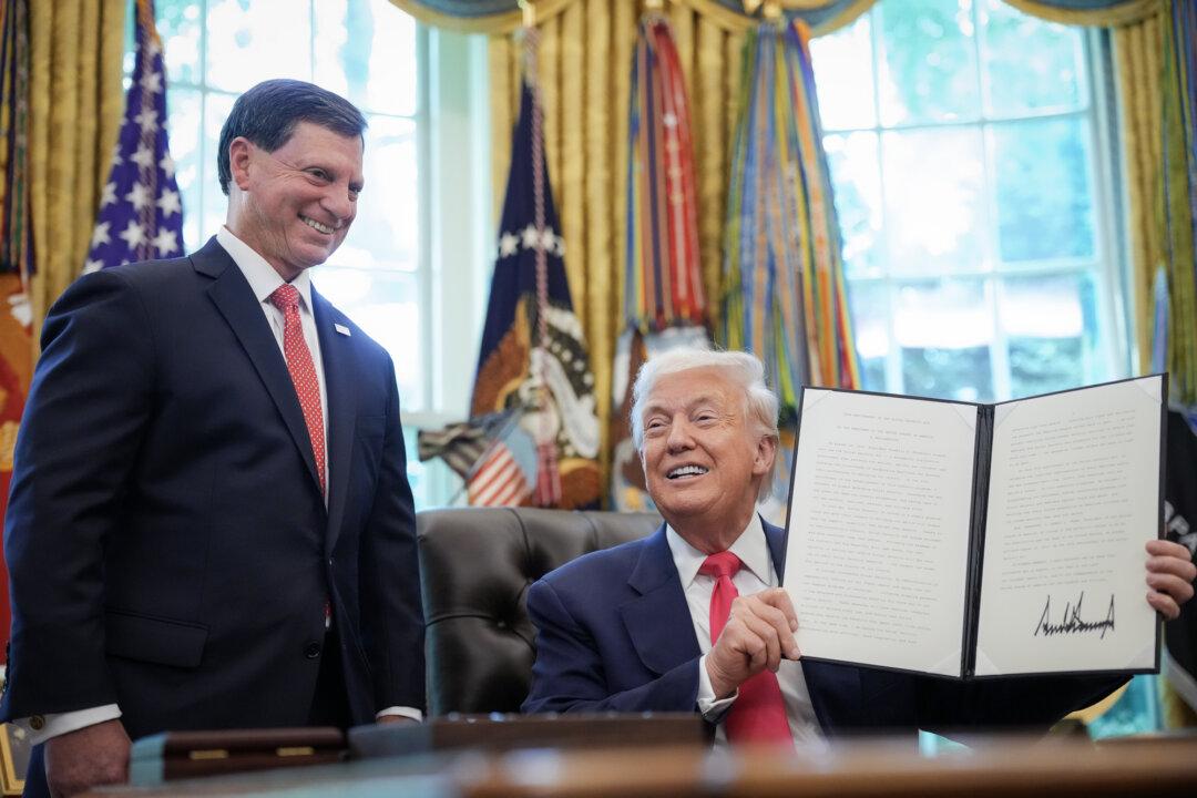 From Wall St to Washington