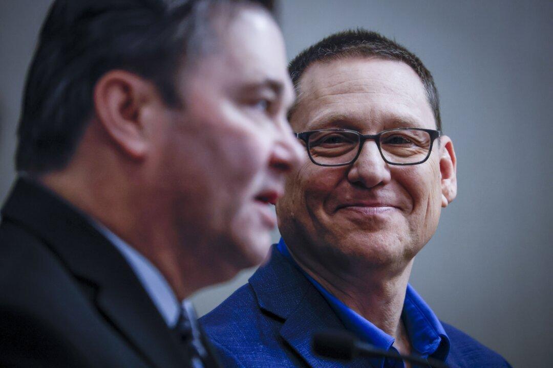 Davies to Act as NDP Parliamentary Lead After Lewis Announces Critic Roles