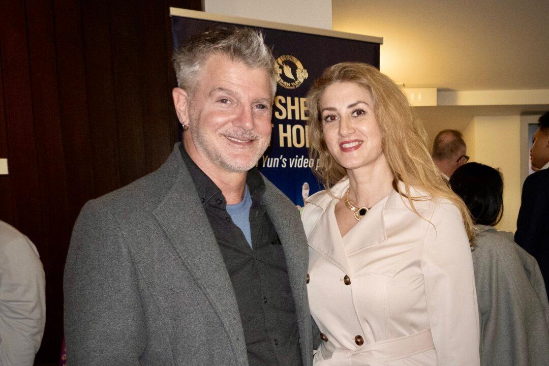 Shen Yun Is ‘Colorful, Informative, and Enlightening,’ Says Company Owner