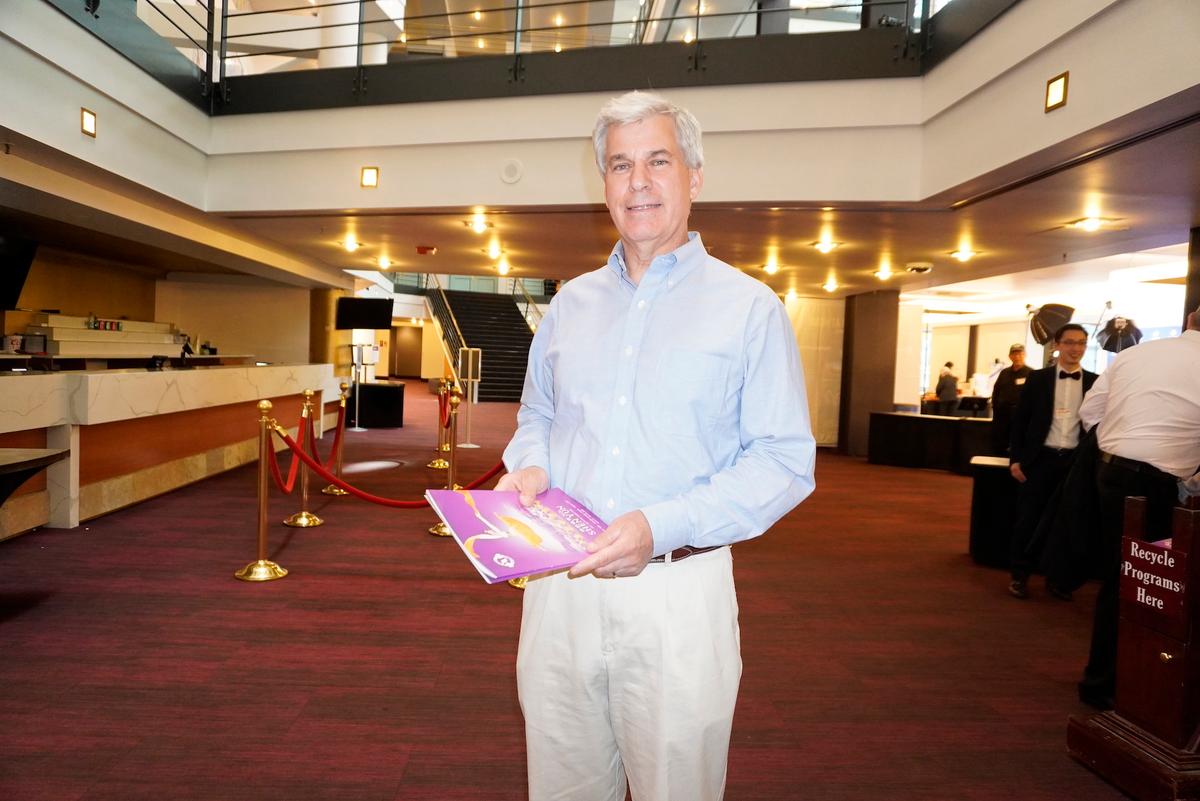 Denver Theatergoer Believes Shen Yun Is Fantastic and a Delight