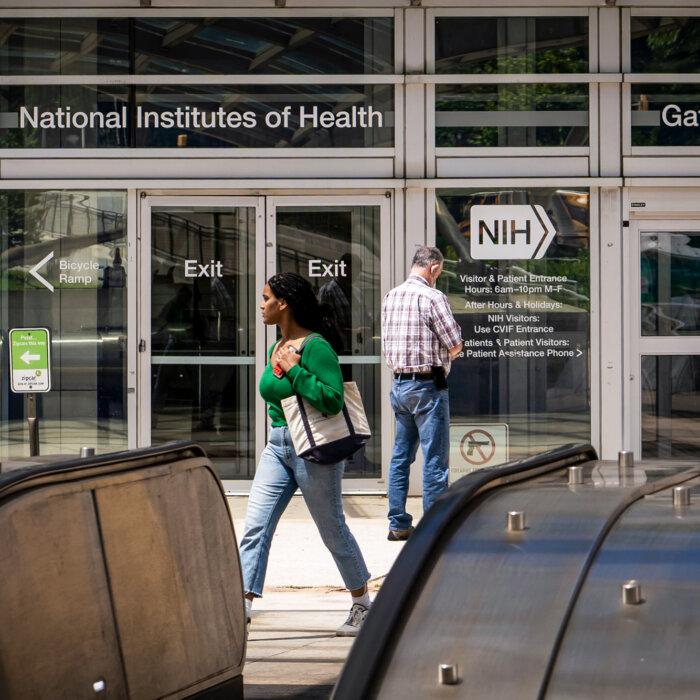 Head of NIH’s Infectious Disease Institute Steps Down: Senator