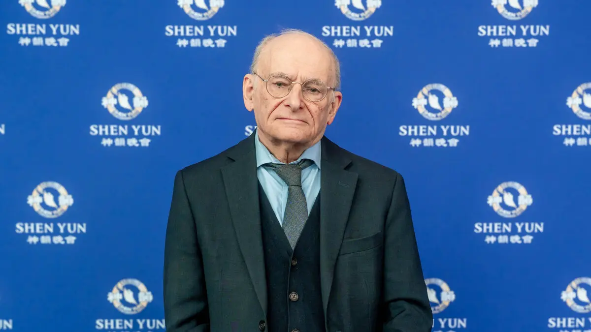 David Matas at a Shen Yun performance in Vancouver, Canada, on April 11, 2026. (NTD)