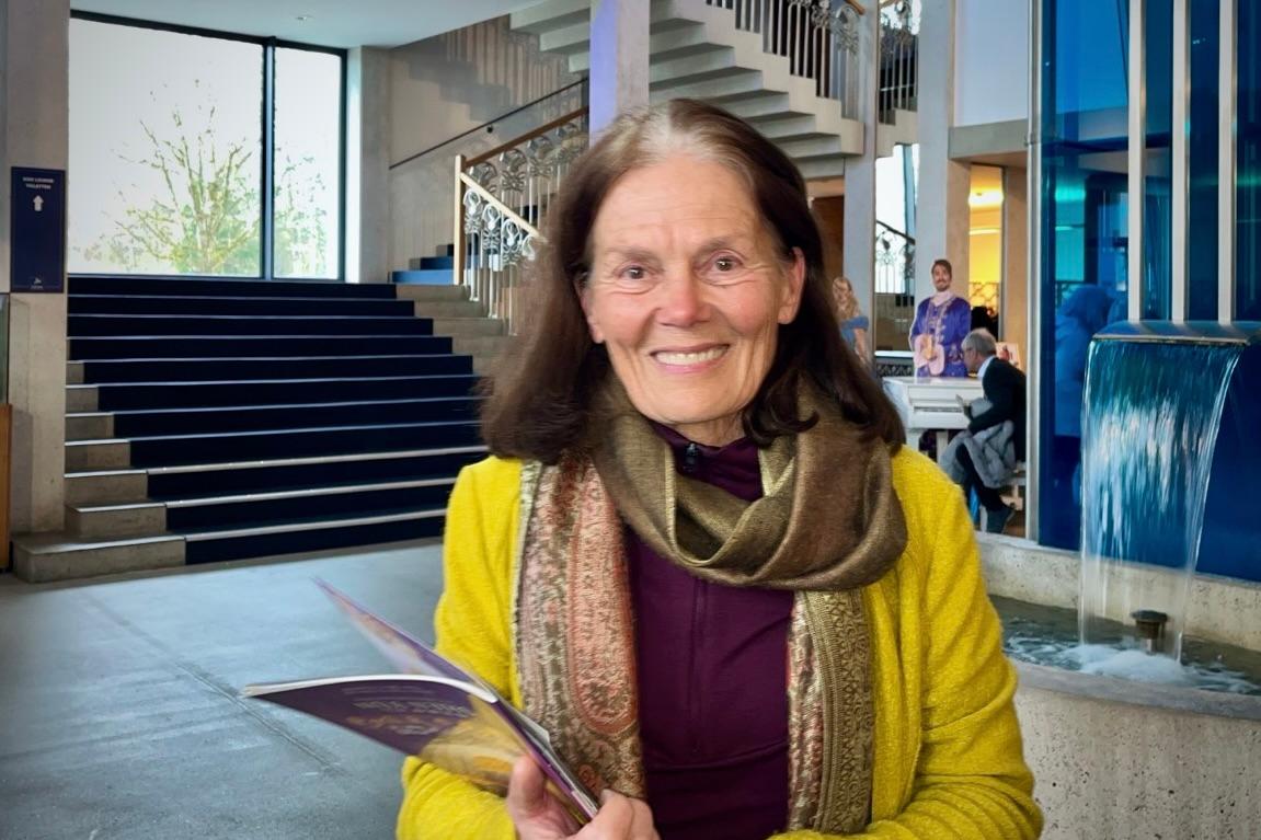 German Artist Moved to Tears at Shen Yun, Describes Sense of Cosmic Unity