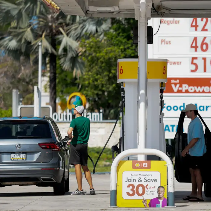 Trump Forecasts Significant Drop in Gas Prices Once Iran War Ends