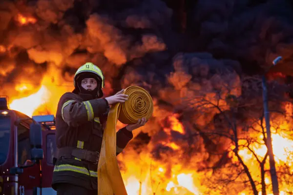 Day in Photos: Rockets in Ukraine, Memorials in Japan, and Shakespeare’s Home