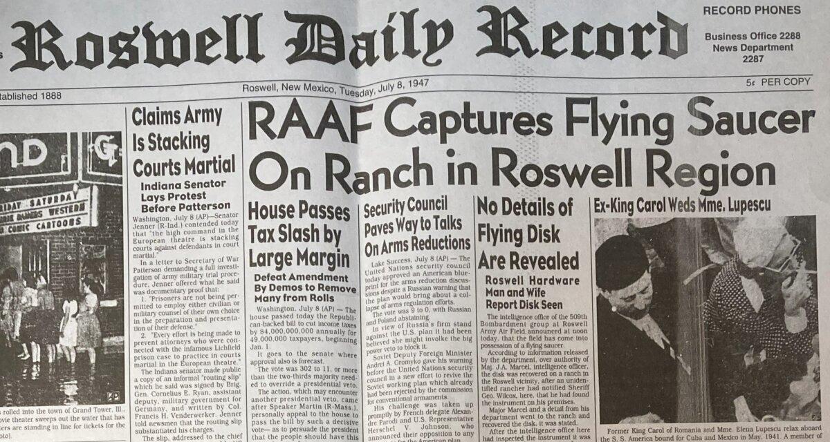 Article in the Roswell Daily Record, July 8, 1947, titled: "RAAF Captures Flying Saucer On Ranch in Roswell Region." (Public Domain)