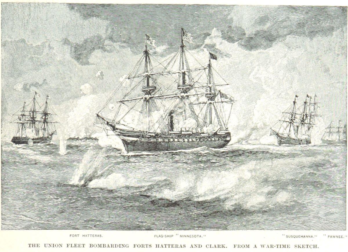 The Union fleet bombards Fort Hatteras. (Public Domain)