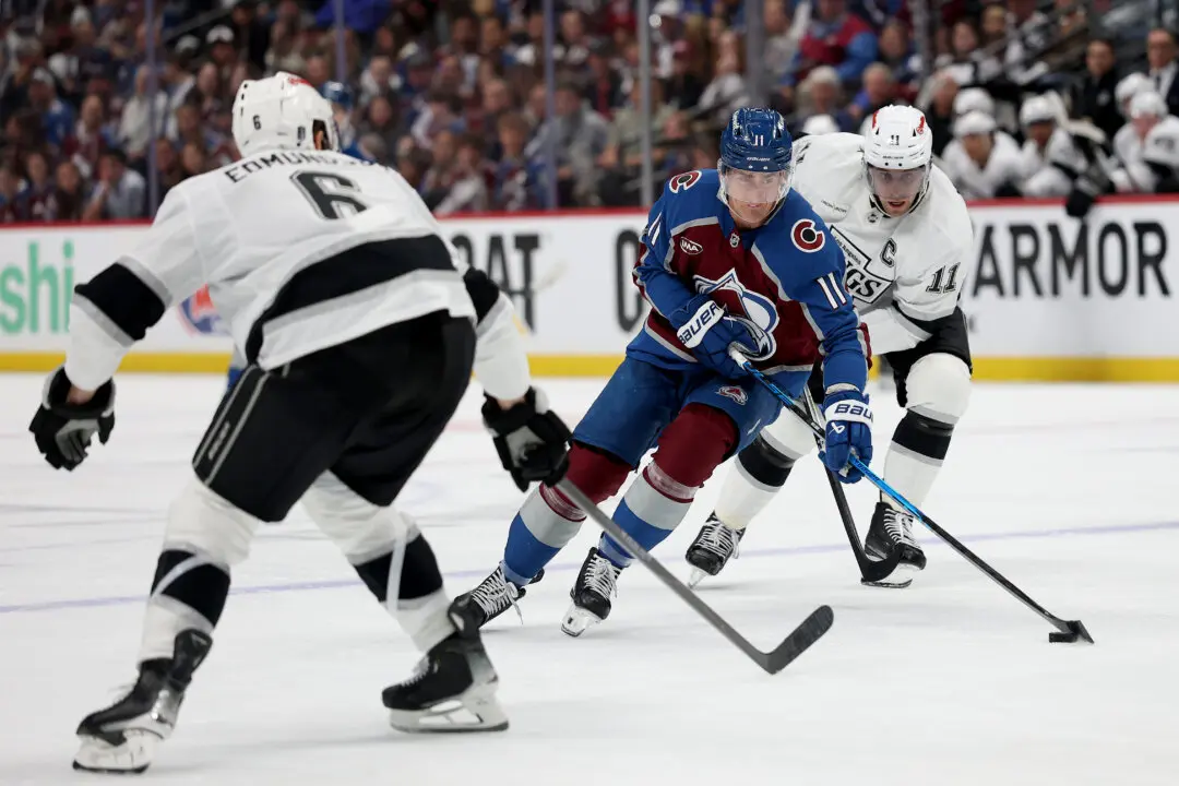 Colorado Pulls Past Kings in NHL Stanley Cup Postseason Round 1 Play