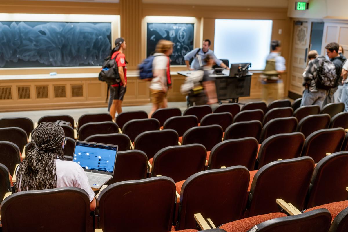 2024年2月22日,德克薩斯大學奧斯汀分校(University of Texas at Austin)的一間階梯教室。(Brandon Bell/Getty Images)