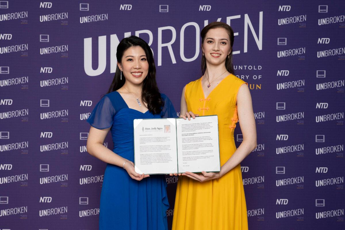 Shen Yun violist Rachel Chen (L) and Shen Yun dancer Lillian Parker (R) at the Canadian premiere of the documentary "Unbroken: The Untold Story of Shen Yun" at Hotel X Toronto on April 22, 2026. (Evan Ning/The Epoch Times)