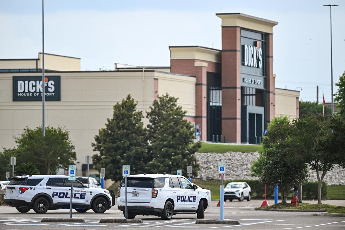 Authorities Announce Murder Charge After Louisiana Mall Shooting That Killed 1 Person, Injured 5