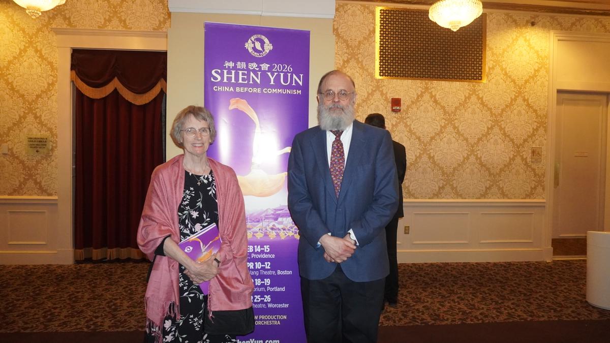 Physician Impressed With Shen Yun’s Courage to Perform Despite Threats