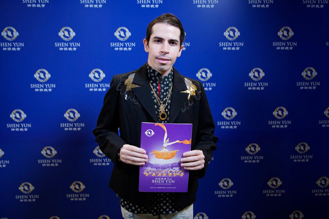 Argentine Producer Calls Shen Yun a Cultural Treasure of 5,000 Years