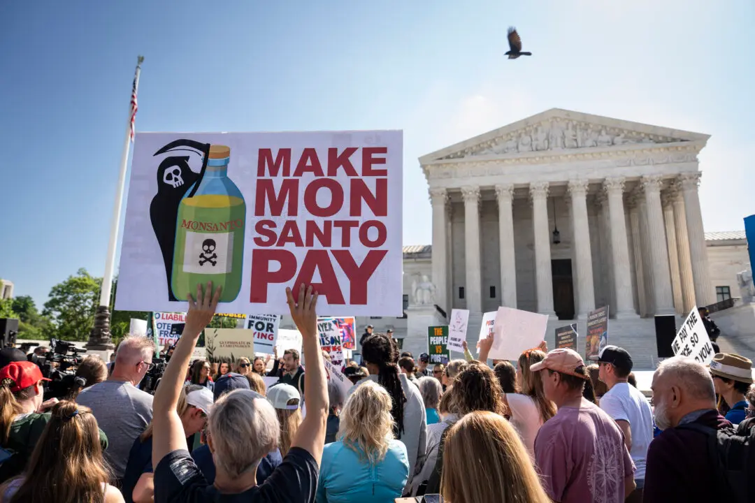 Supreme Court Hears Case About Weedkiller Alleged to Cause Cancer