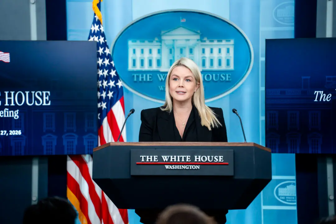 WH Condemns ‘Systemic Demonization’ of President Trump; Trump Admin. Discussing Latest Offer by Iran | NTD Good Morning (April 28)