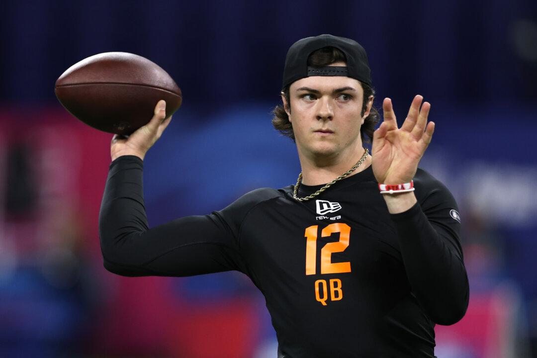 Patriots’ Rookie QB Says He'll Get Drake Maye’s Coffee for Opportunity to Learn