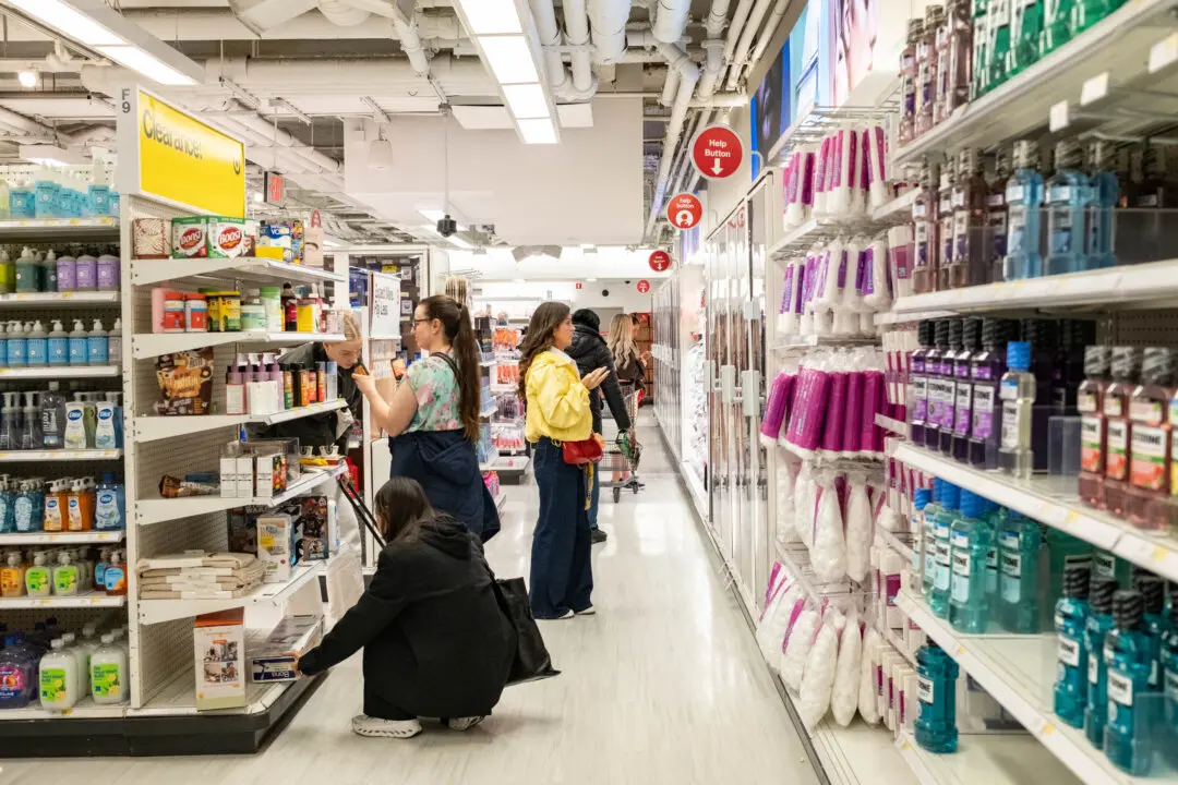 Trump Commends Giant Eagle’s Summer Price Cuts on Over 300 Products