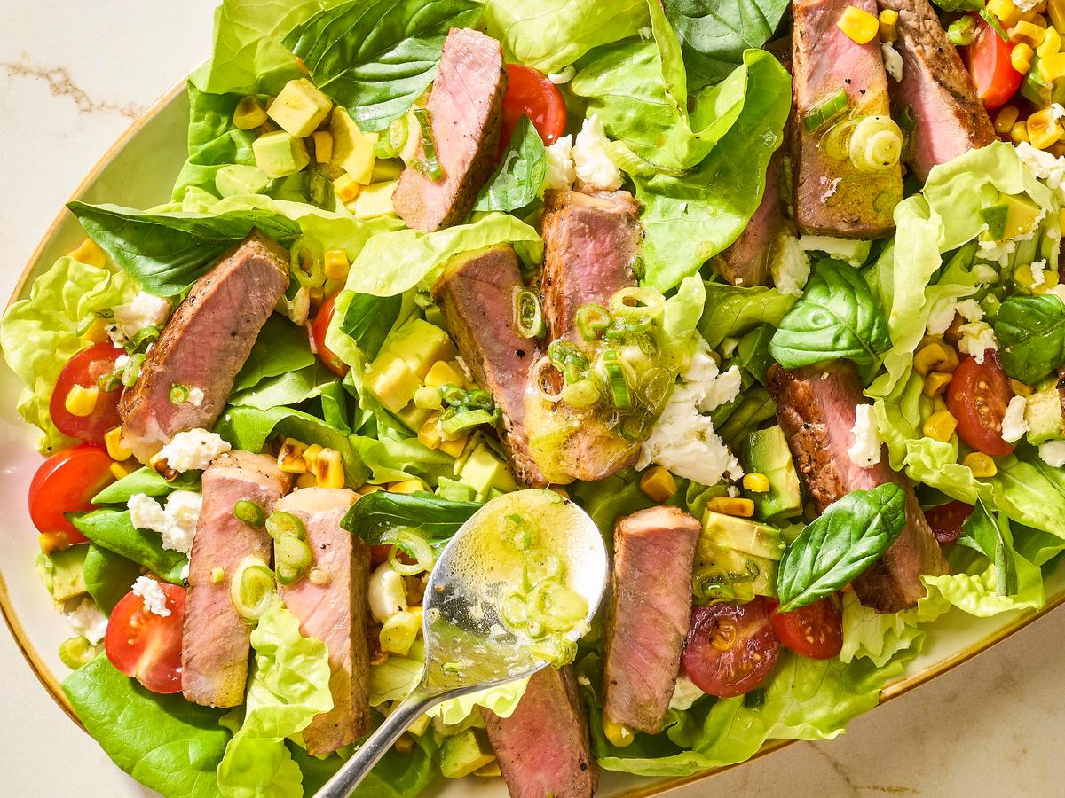 This Fresh, Flavorful Steak Salad Is a Satisfying Meal