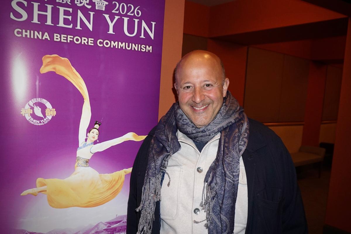 Award-Winning Producer: Shen Yun Conveys a Beautiful Message to the World