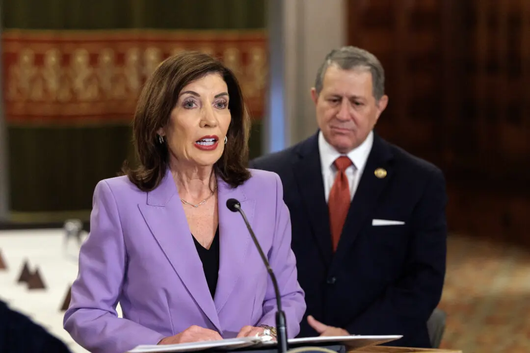 Jeffries Surrogate Presses New York Democrats for Fast Action on Redistricting