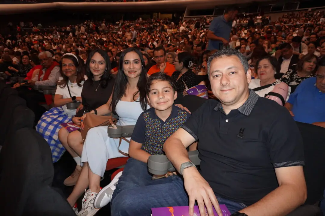 Mexico City Audience Appreciates Tradition, Spiritual Themes in Shen Yun