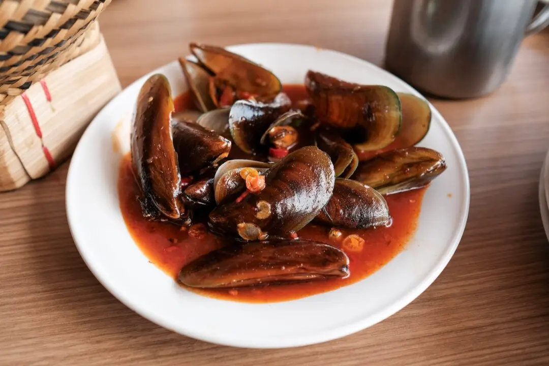 Sriracha Mussels and Guinness Chocolate Cake in Northern Ireland