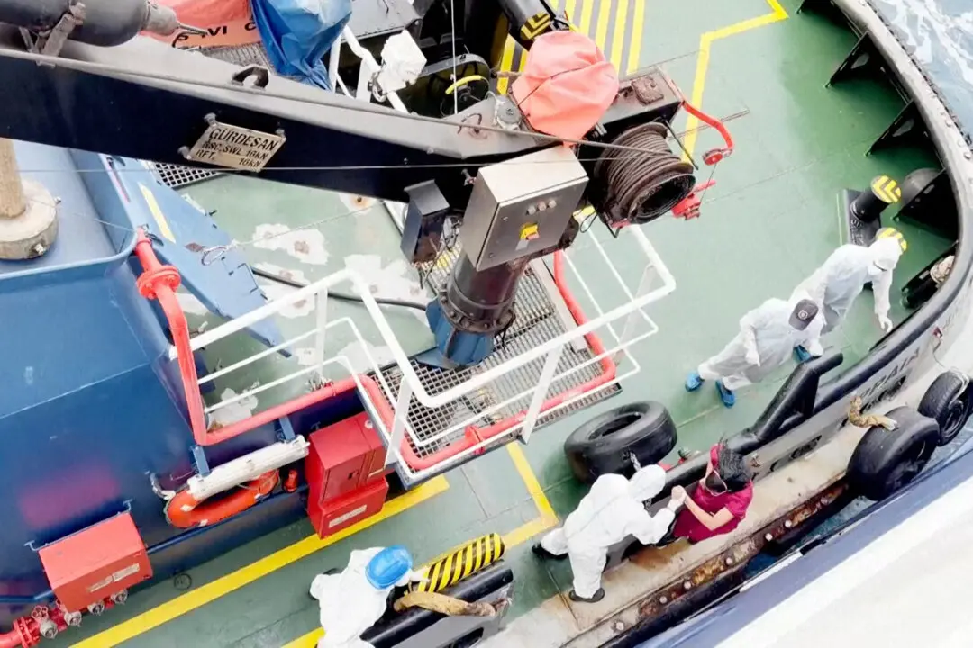 Inside the Cruise Ship at the Center of a Rare Hantavirus Outbreak